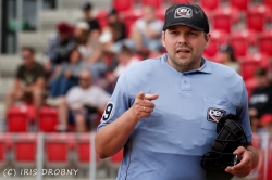 230630 Reds Reg 1069