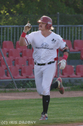 240412 Reds HDH 0343