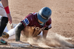 240412 Reds HDH 0401