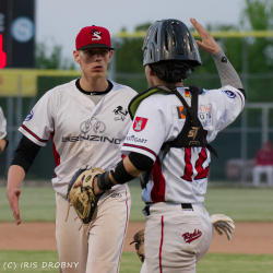 240412 Reds HDH 0952