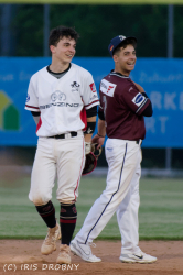 240412 Reds HDH 1093