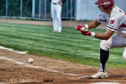 240412 Reds HDH 1111