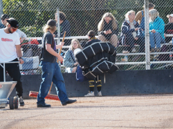 241006 Reds Caps 0011