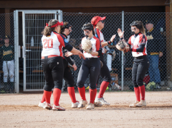 241006 Reds Caps 0057