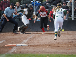 241006 Reds Caps 0067