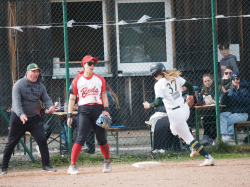 241006 Reds Caps 0075